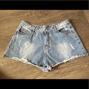 Women’s Distressed Blue Denim Shorts Size 1XL